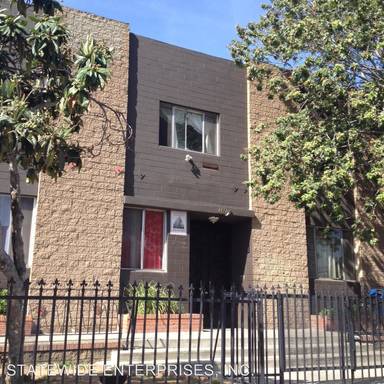 Main picture of 1327 Magnolia Ave