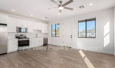 Main picture of 35852 N 10th St