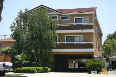 Main picture of 14542 Burbank Blvd