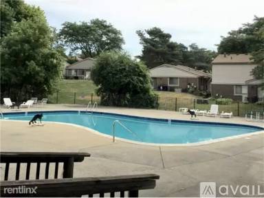 Main picture of 27129 Farmbrook Villa Dr