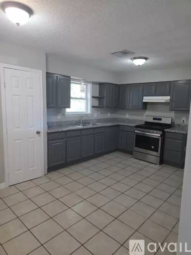 Main picture of 2607 Tupelo St