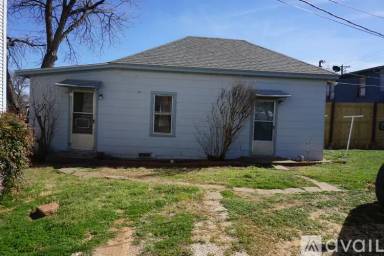 Main picture of 1100 Burnett St