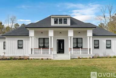Main picture of 18 Eagles Way