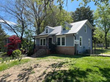 Main picture of 503 Whitaker St