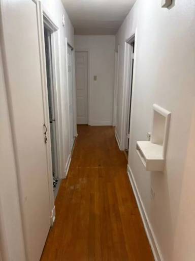 Main picture of 2622 W Summit Ave