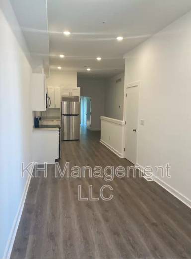 Main picture of 5732 Ludlow St