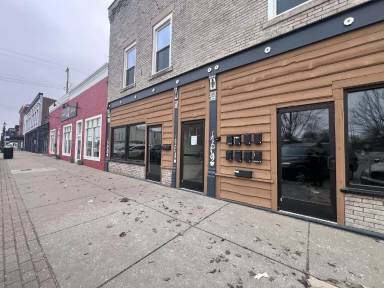 Main picture of 170 N Main St