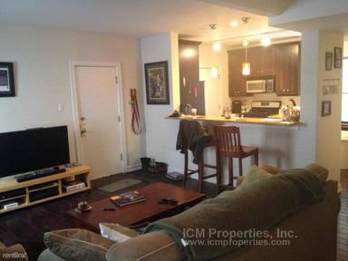 Main picture of 3808 N Sheffield Ave