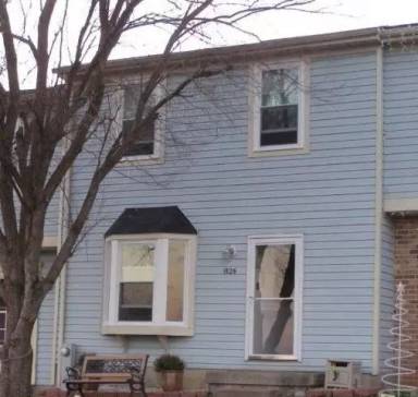 Main picture of 824 Sleepy Hollow Ct