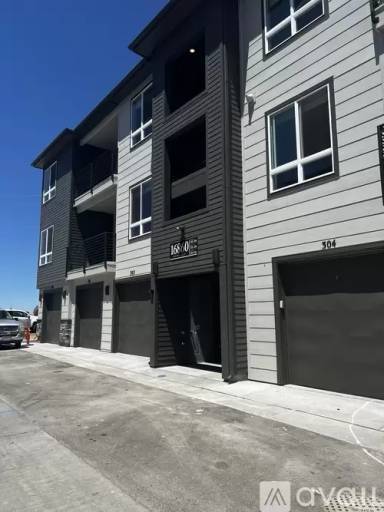 Main picture of 16860 Askins Loop