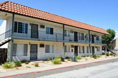 Main picture of 122 S Anza St