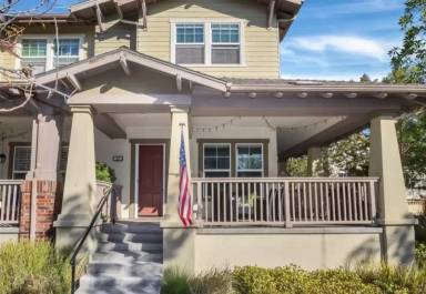 Main picture of 12 Leffington Pl