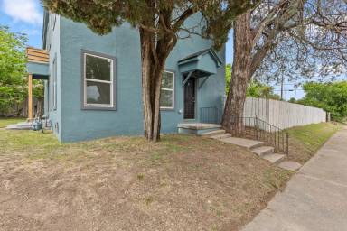 Main picture of 2401 Columbus Ave