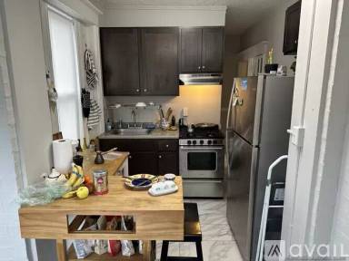 Main picture of 10 Allston St