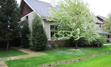 Main picture of 5017 River Lakes Pkwy