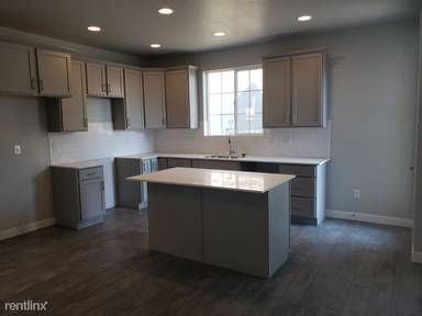 Main picture of 2794 N 1030 W