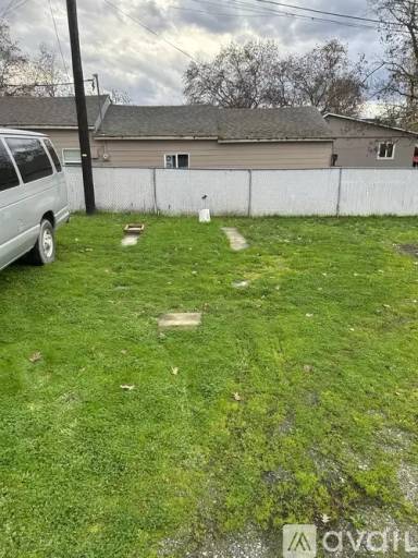 Main picture of Tri City - Old Pacific Hwy, 333 S - 2