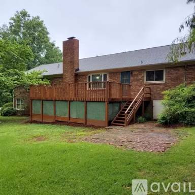 Main picture of 1000 Wakefield Dr