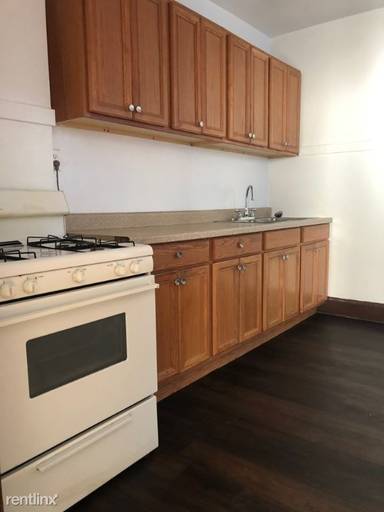 Main picture of 4207 W Fullerton Ave