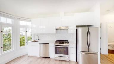 Main picture of 291 Broderick