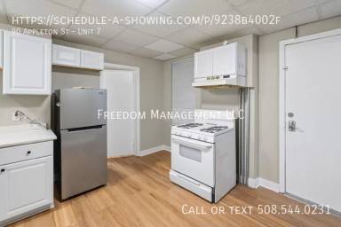 Main picture of 90 Appleton St