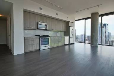 Main picture of 770 W Couch Pl