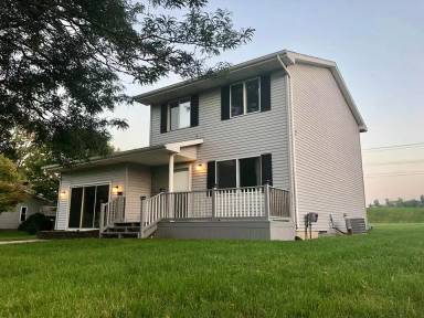 Main picture of 1705 Parkway Dr