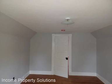 Main picture of 36 Hammersley Ave