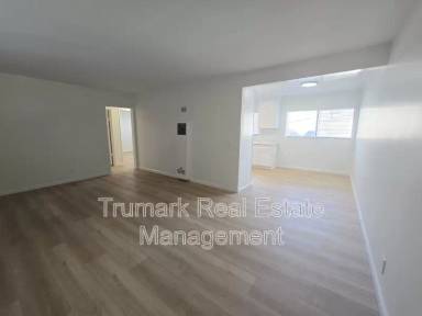 Main picture of 328 W Loraine St