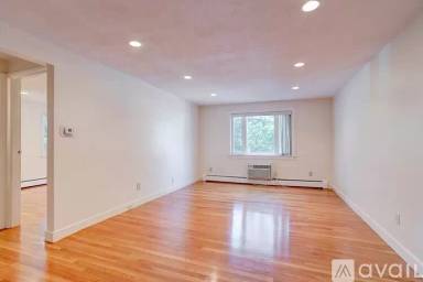 Main picture of 112 Decatur St