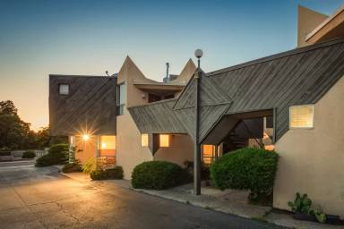 Main picture of 1830 Vassar Dr NE