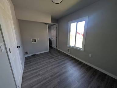 Main picture of 518 S Scott Ave