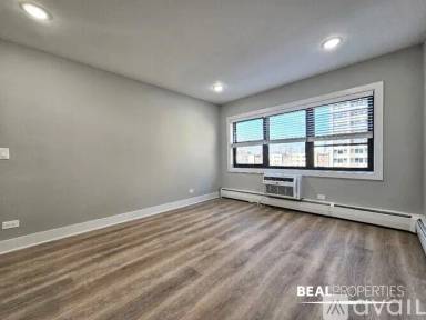 Main picture of 555 W Stratford Pl