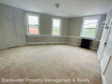Main picture of 202 S Main St
