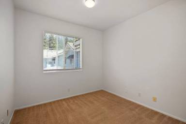 Main picture of 19 Coronado Cay Ln