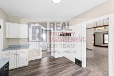 Main picture of 4088 E 138th St