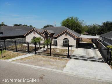 Main picture of 3414 Limoneros St