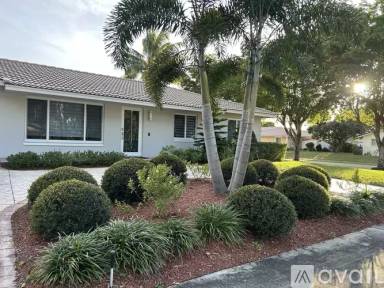 Main picture of 2598 NW 36th St