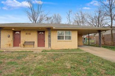Main picture of 909 S 10th St