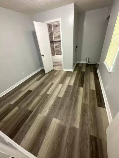 Main picture of 1130 W 23rd St