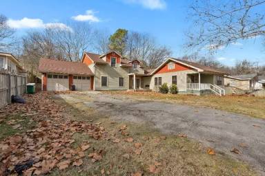 Main picture of 3506 Ludwig St