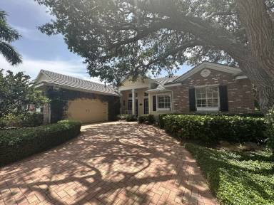 Main picture of 4910 Old Creek Dr