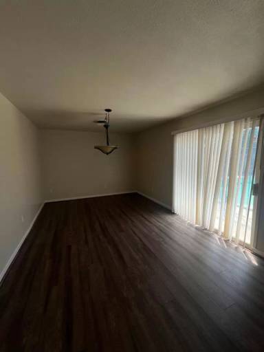 Main picture of 2805 Campbell Ln