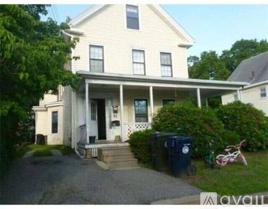 Main picture of 93 Prospect St