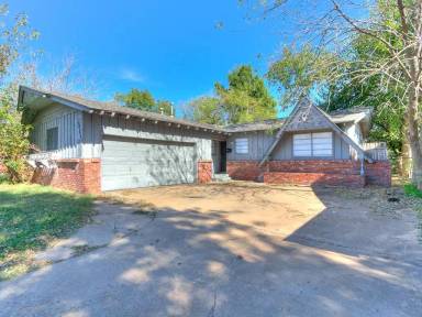 Main picture of 1424 Tanglewood Dr