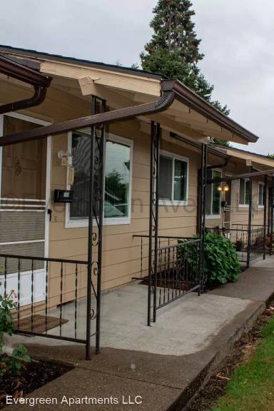 Main picture of 1552 Evergreen Ave NE