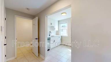 Main picture of 12 Liberty St