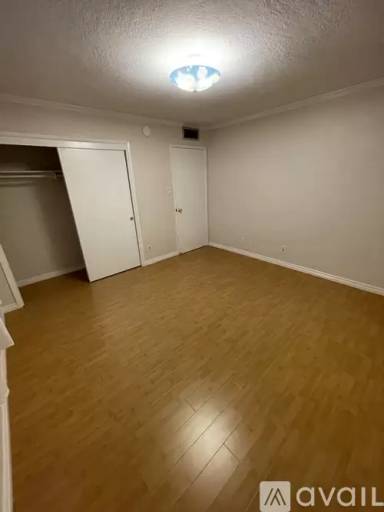 Main picture of 1515 Oak St