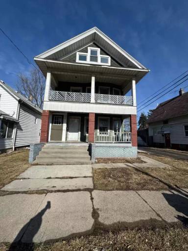 Main picture of 318 Troy St
