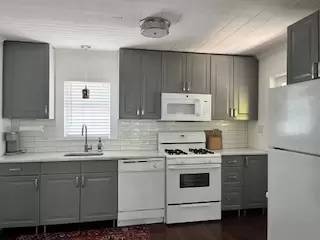Main picture of 480 23rd Ave N